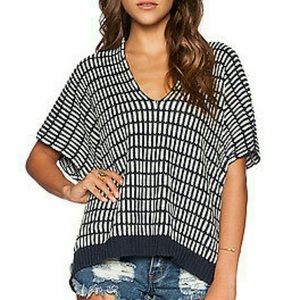 Free People sweater top with zip up back